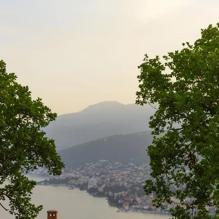 Sea View Retreat With 170mbps Wifi And Sunny Balcony 아파트 *