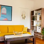 Sea View Retreat With 170mbps Wifi And Sunny Balcony *