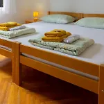 公寓 Sea View Retreat With 170mbps Wifi And Sunny Balcony