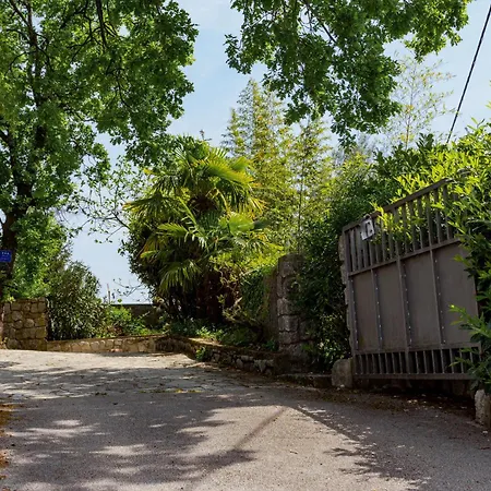 Sea View Retreat With 170mbps Wifi And Sunny Balcony Kastav